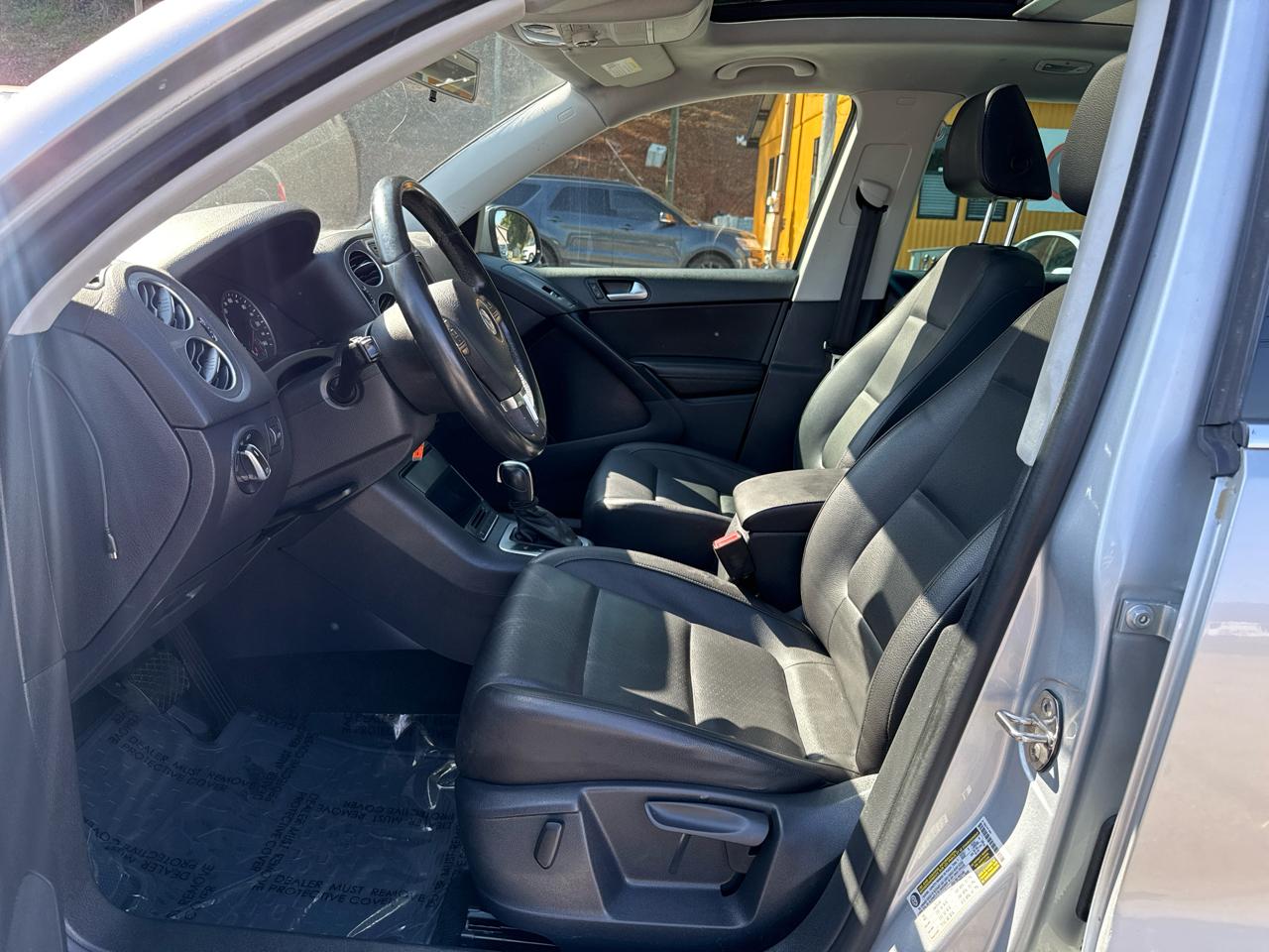 Volkswagen Tiguan S 2013