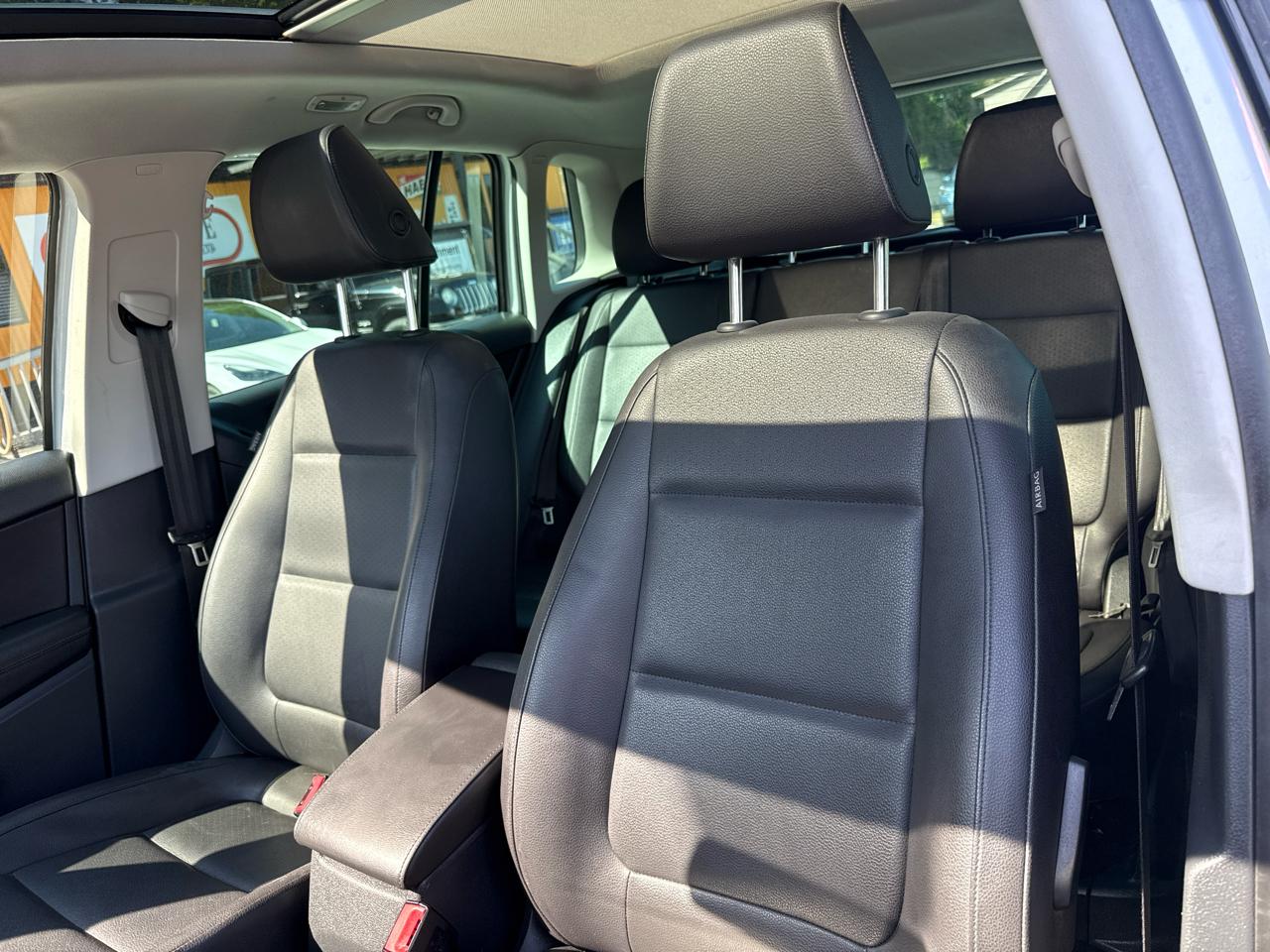 Volkswagen Tiguan S 2013