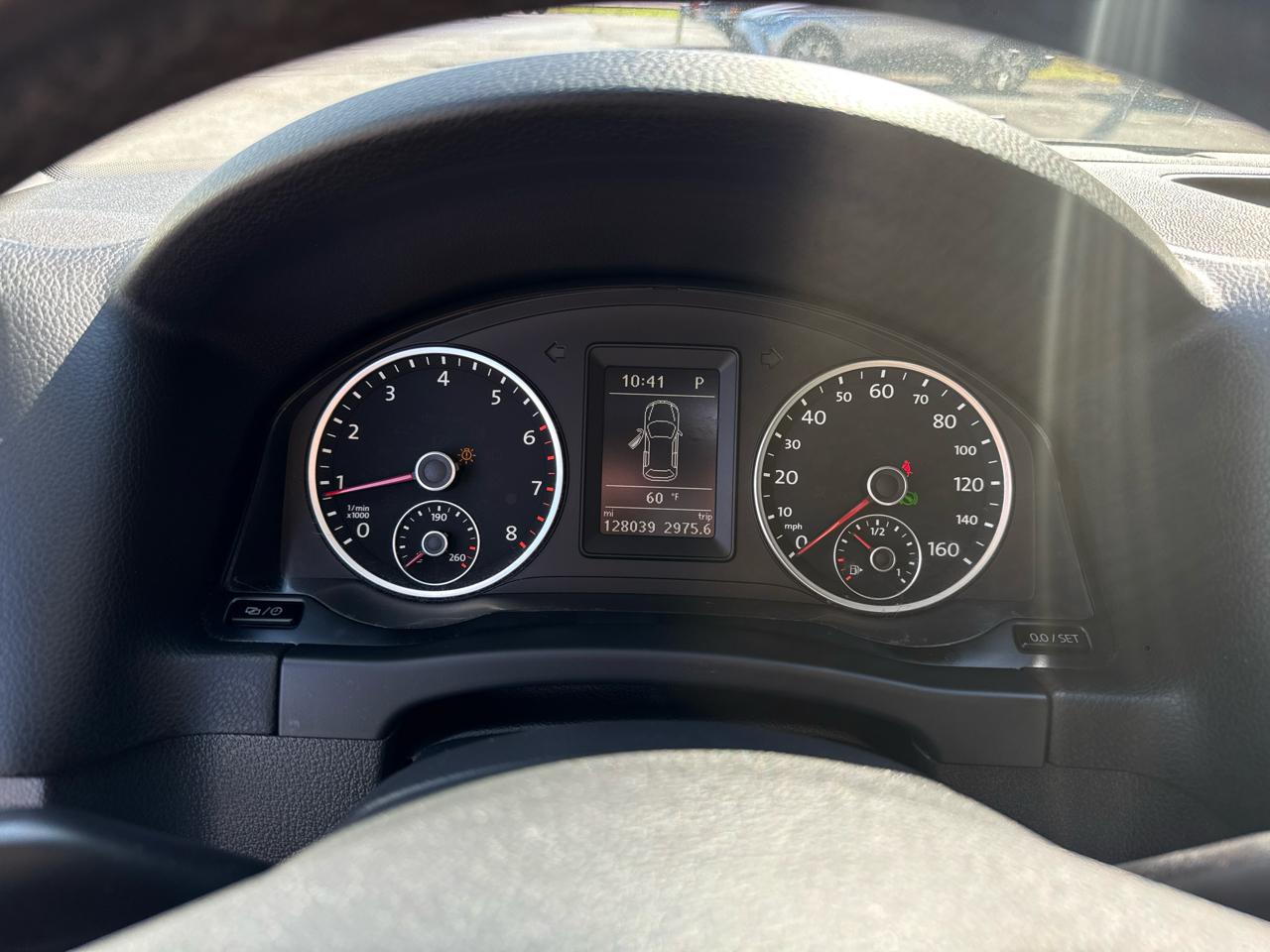 Volkswagen Tiguan S 2013