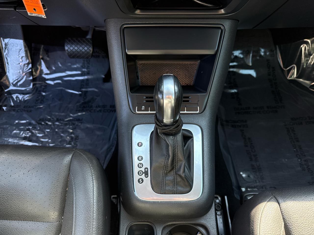 Volkswagen Tiguan S 2013