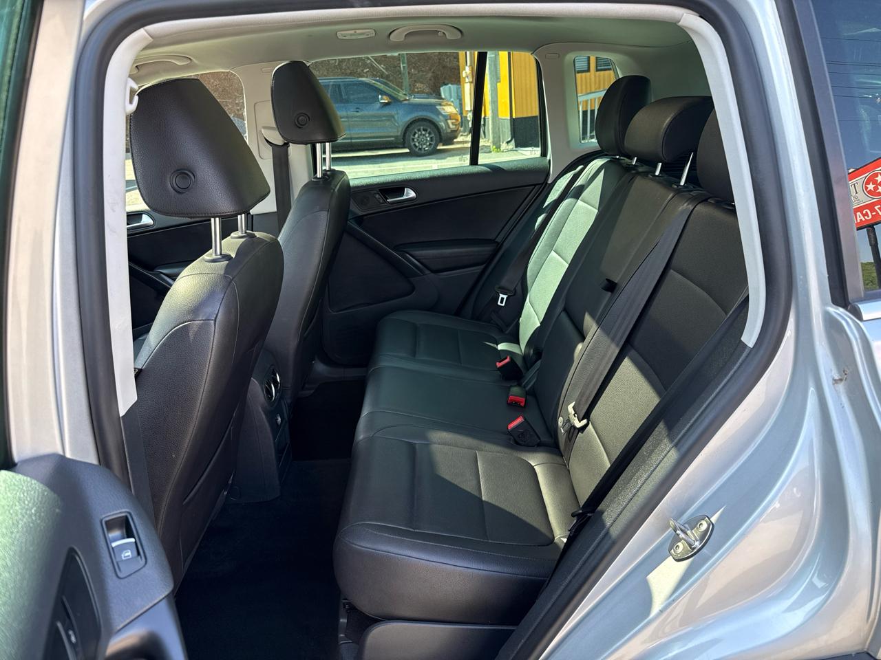 Volkswagen Tiguan S 2013