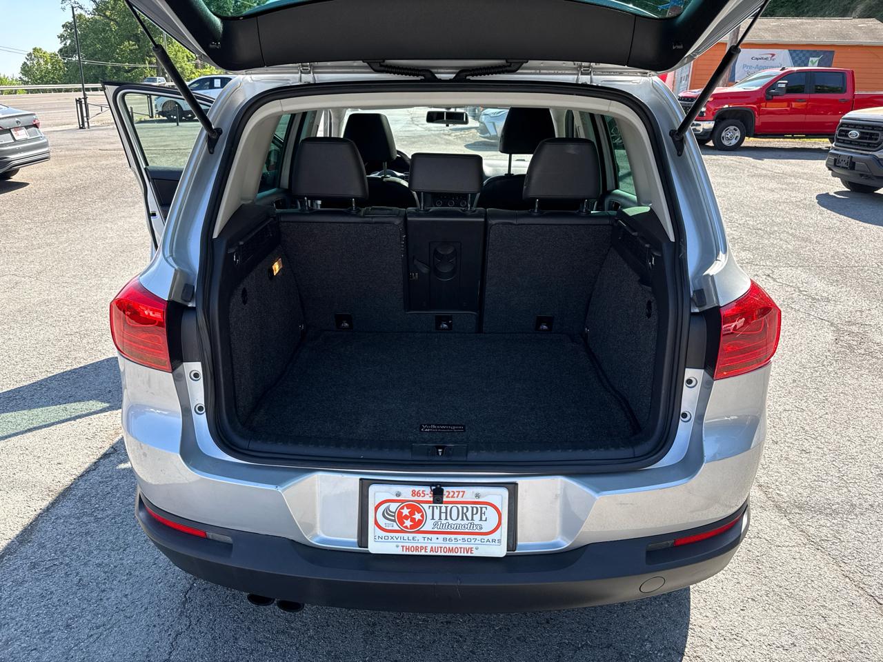 Volkswagen Tiguan S 2013