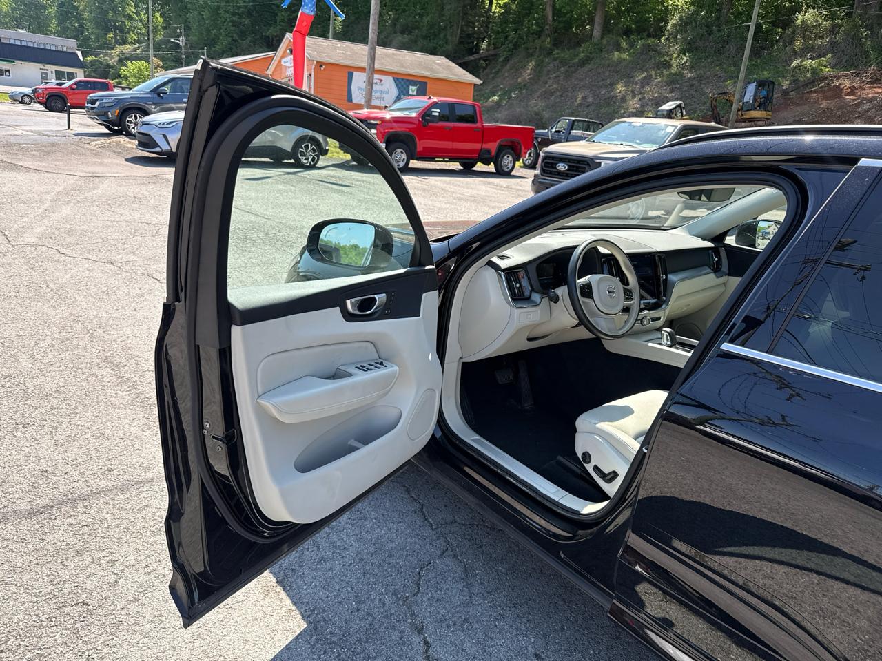 Volvo XC60 B5 Core AWD 2023