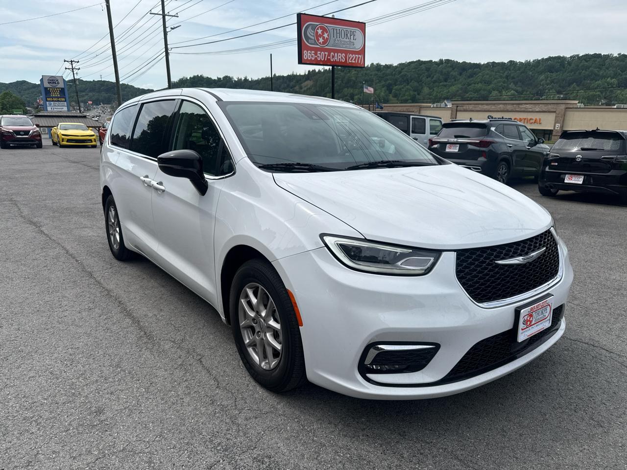 2024 Chrysler Pacifica Touring L