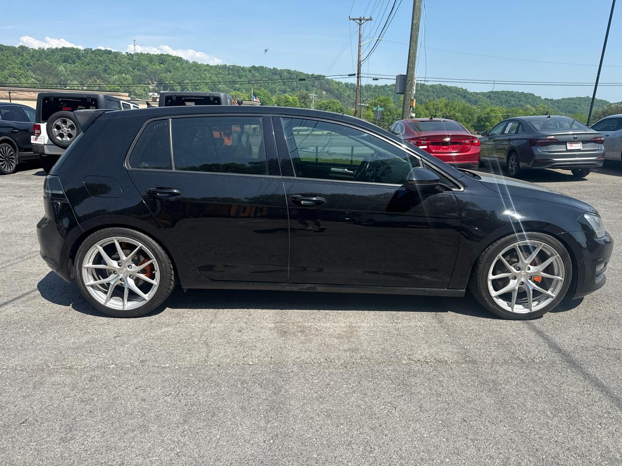 Volkswagen Golf TSI SE 6A 2016