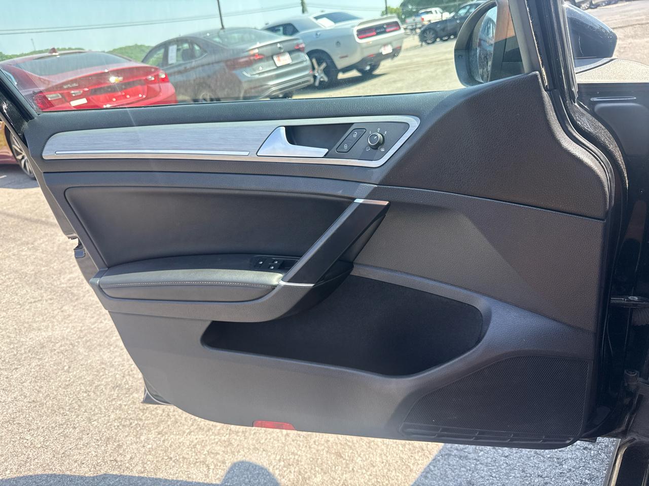 Volkswagen Golf TSI SE 6A 2016