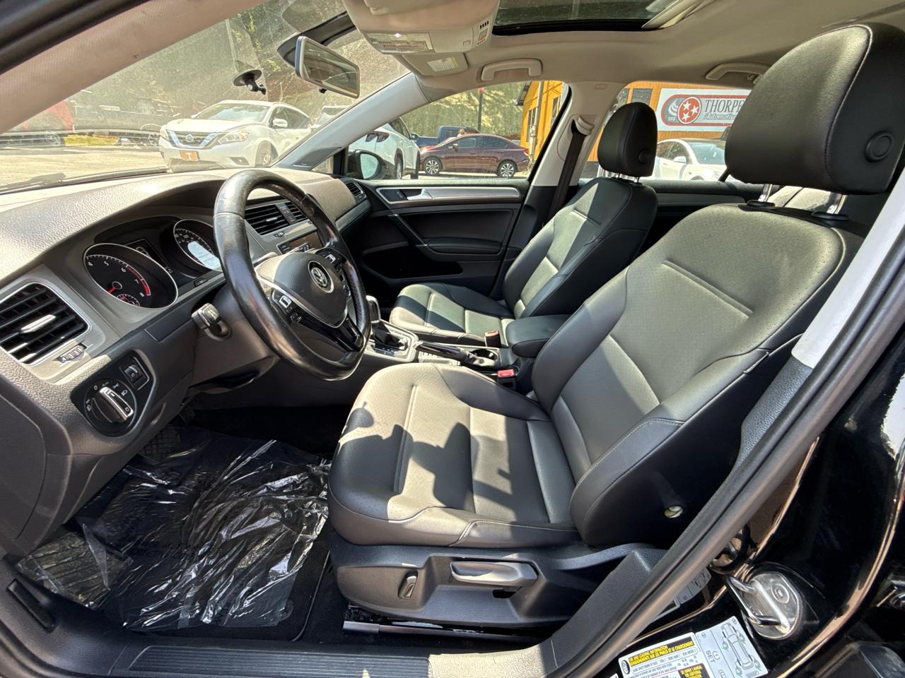 Volkswagen Golf TSI SE 6A 2016