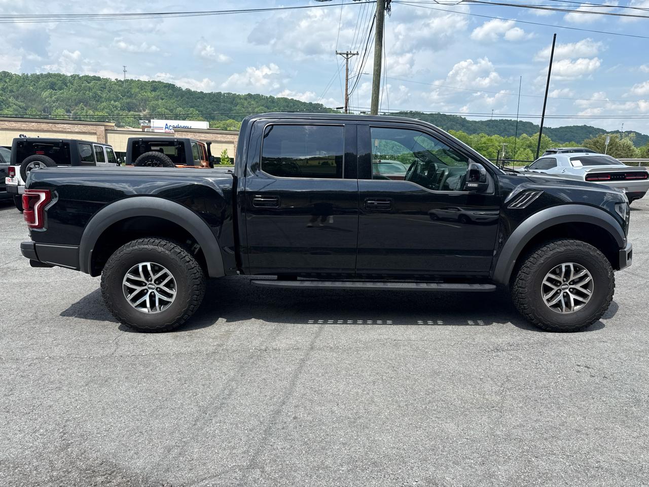 Ford F-150 Raptor SuperCrew 4WD 2018