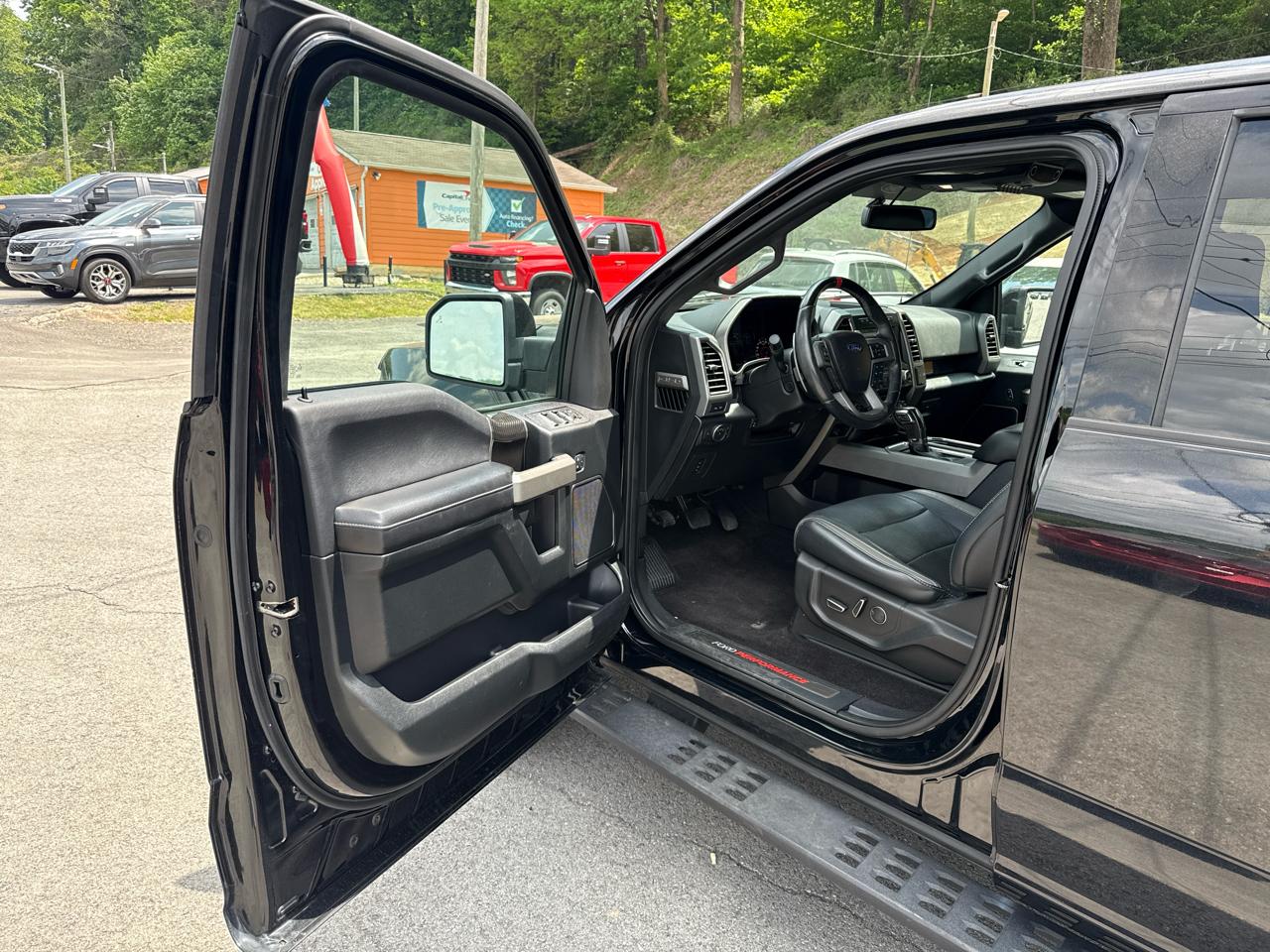 Ford F-150 Raptor SuperCrew 4WD 2018