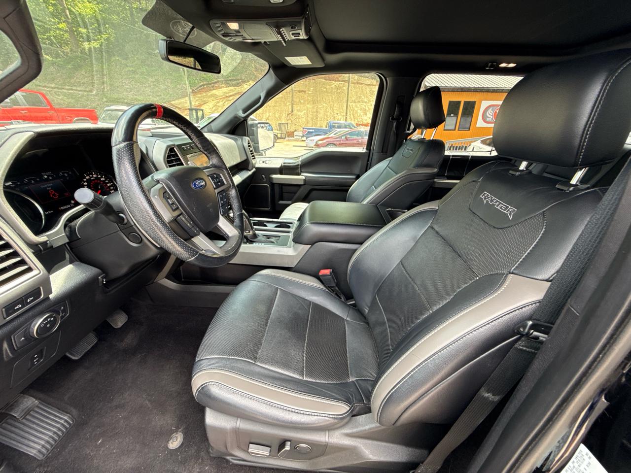 Ford F-150 Raptor SuperCrew 4WD 2018