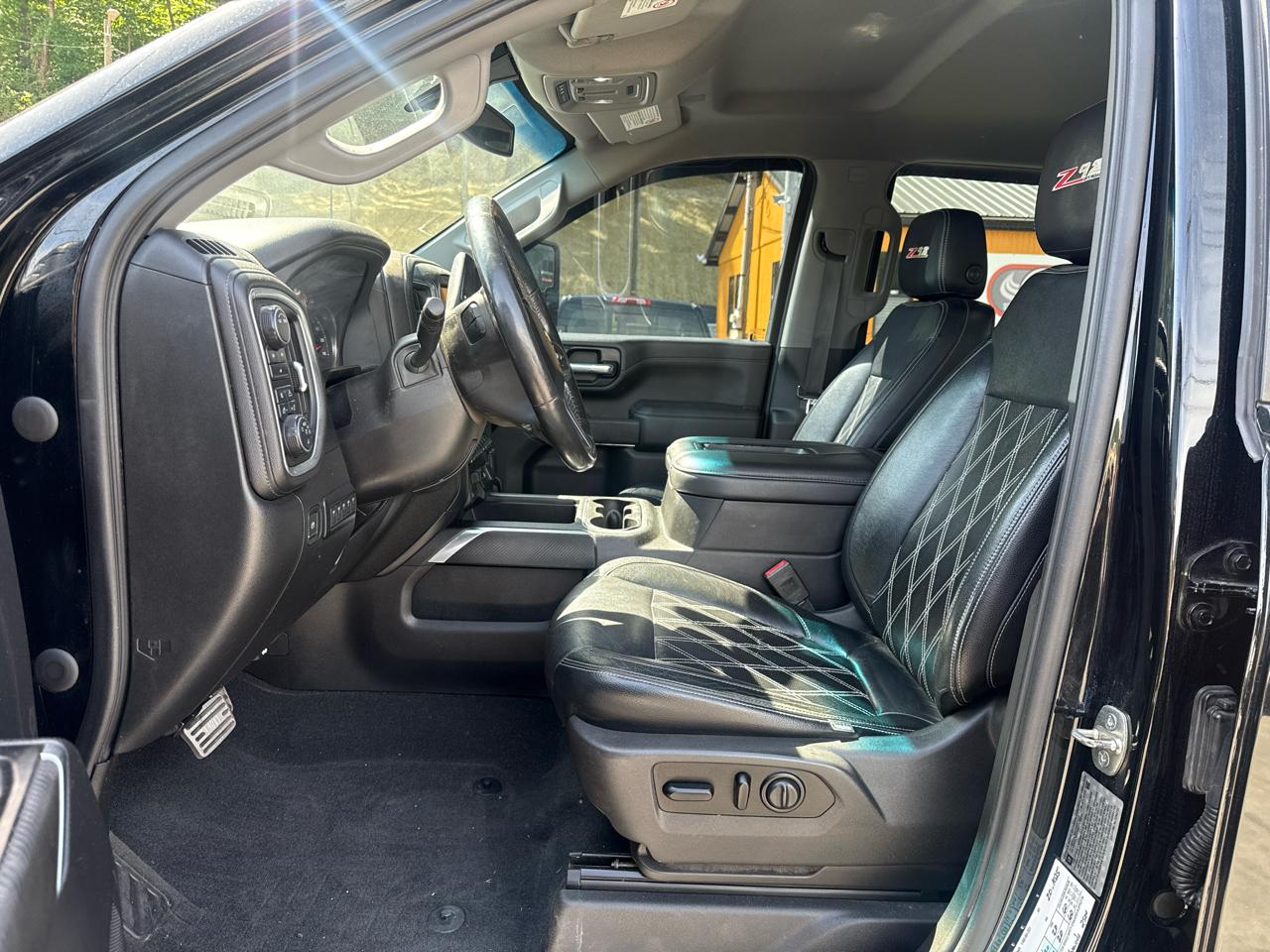 Chevrolet Silverado 2500HD LT Crew Cab Long Box 4WD 2020