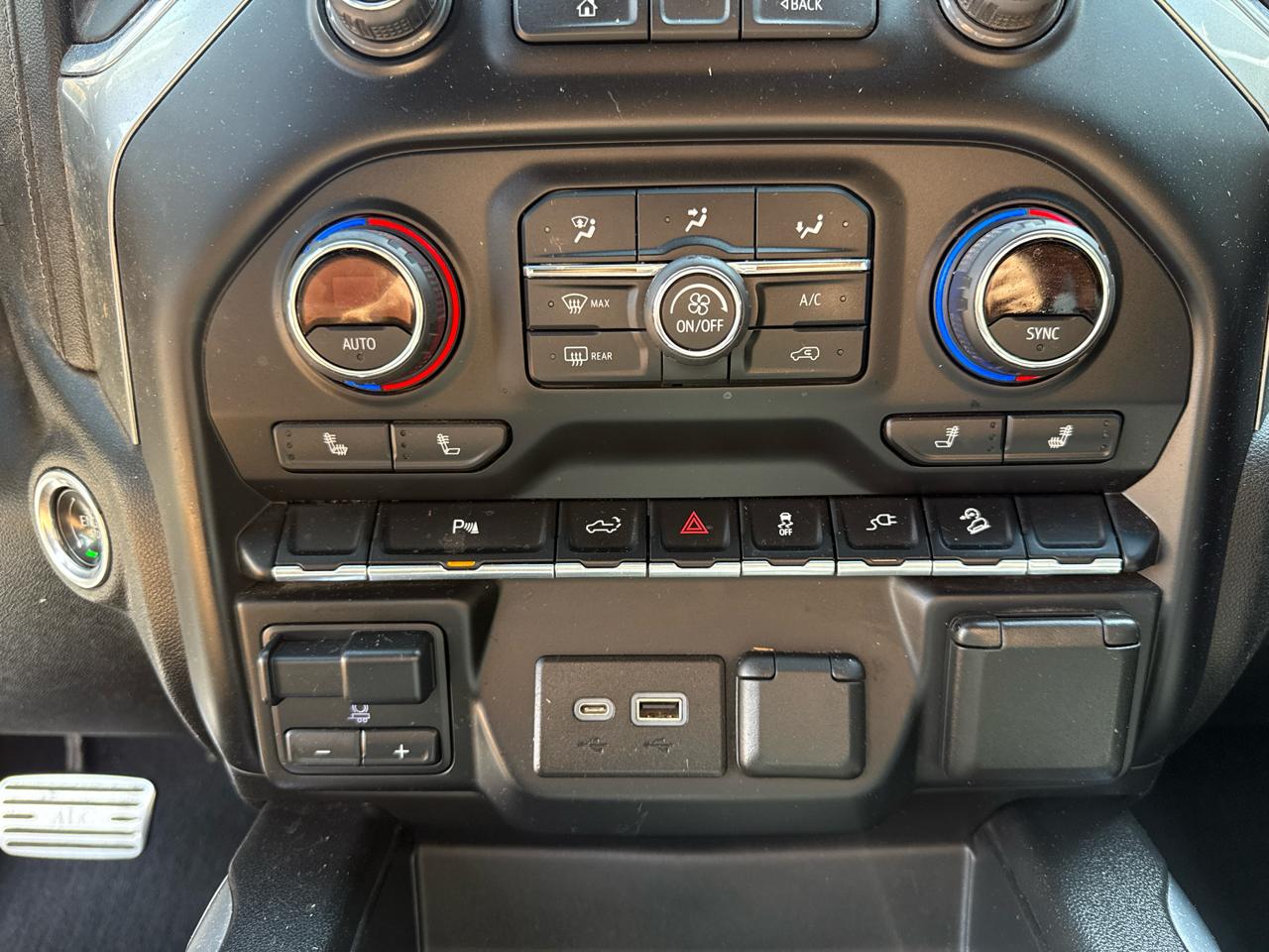 Chevrolet Silverado 2500HD LT Crew Cab Long Box 4WD 2020