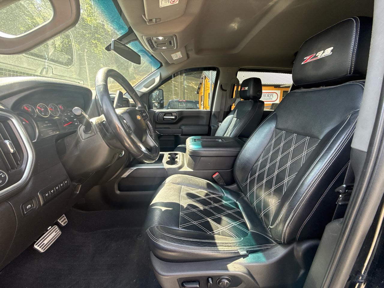 Chevrolet Silverado 2500HD LT Crew Cab Long Box 4WD 2020