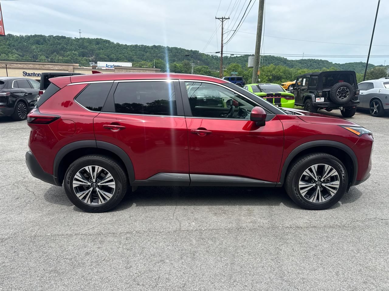 Nissan Rogue SV 2023