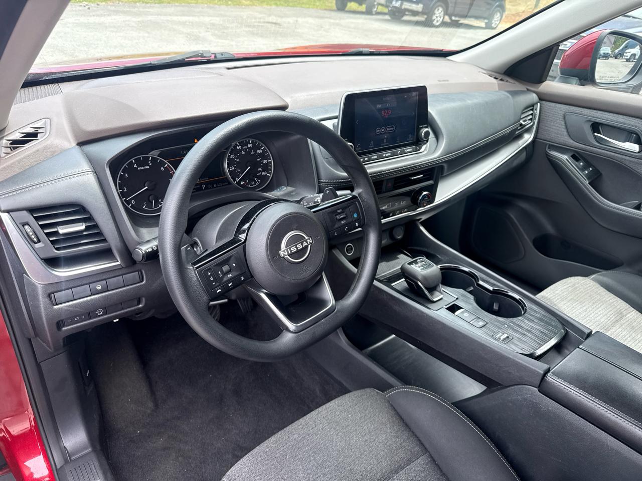 Nissan Rogue SV 2023