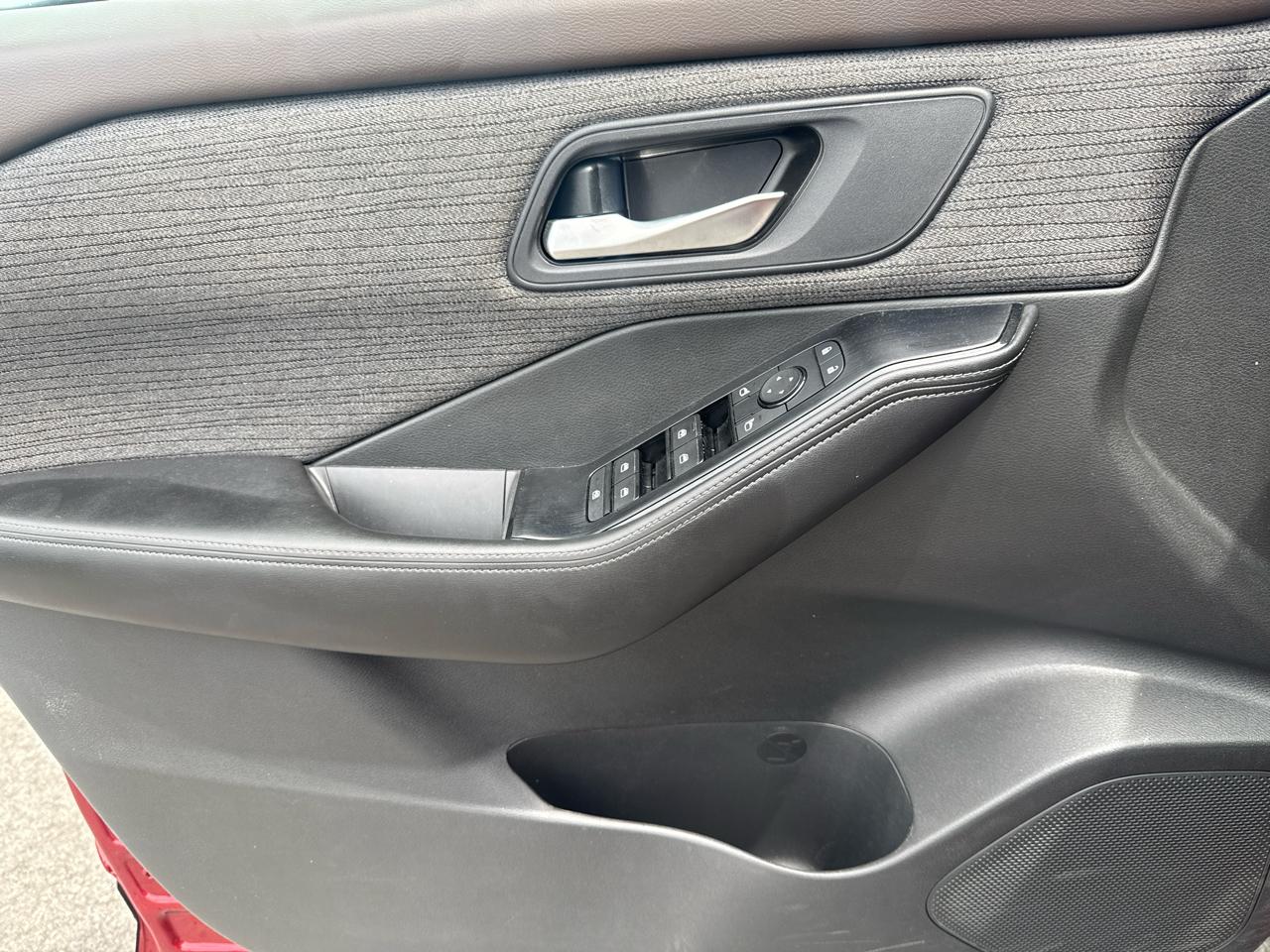 Nissan Rogue SV 2023