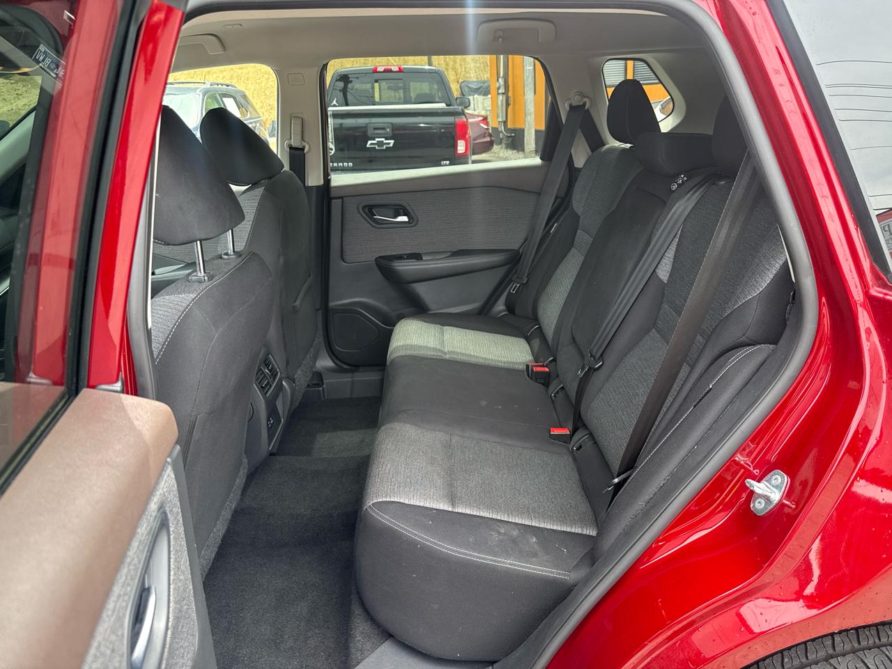 Nissan Rogue SV 2023