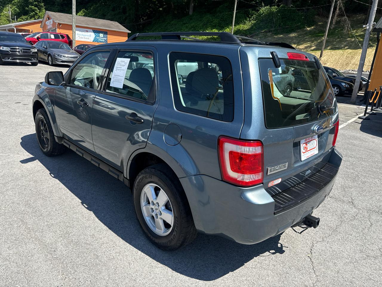 Ford Escape XLS FWD 2010