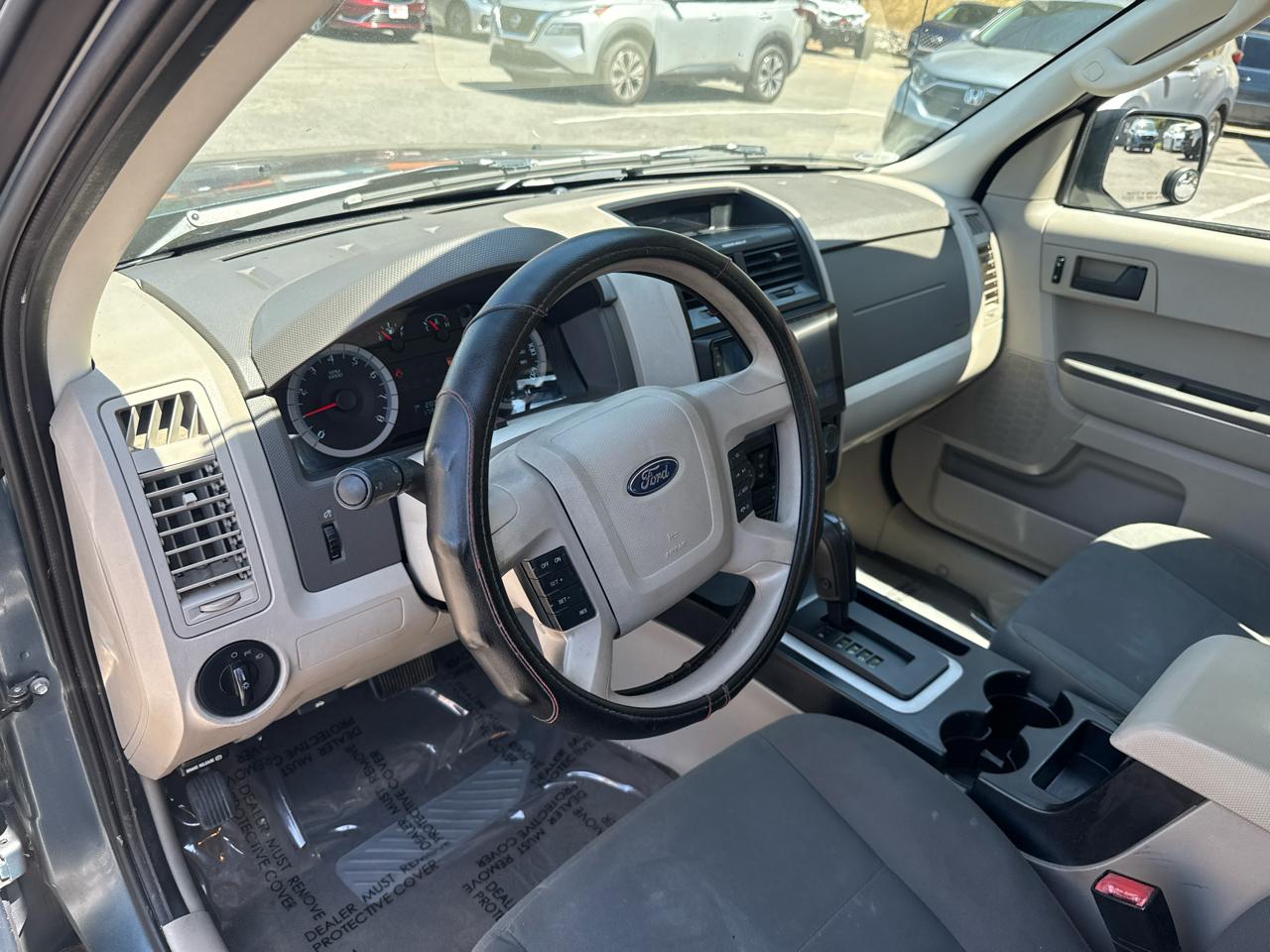 Ford Escape XLS FWD 2010
