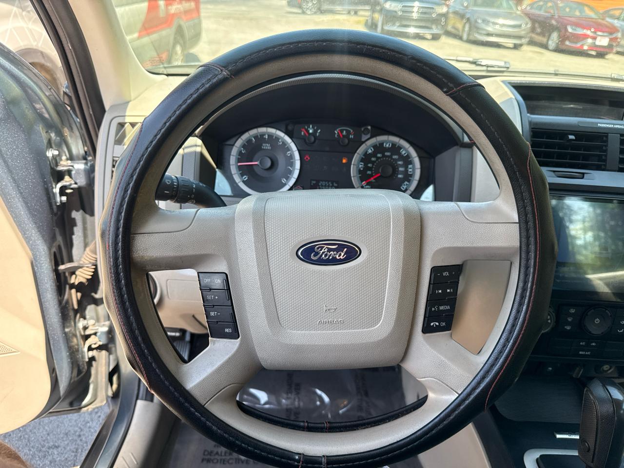 Ford Escape XLS FWD 2010