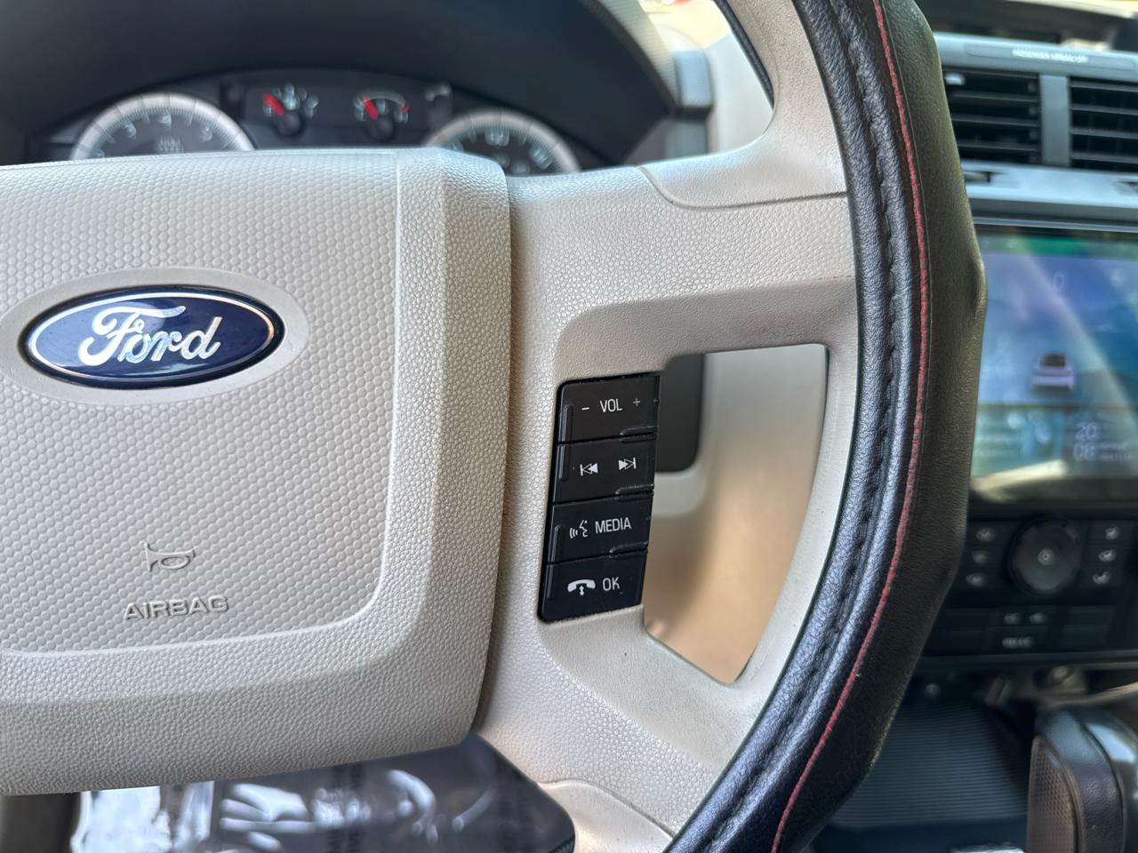 Ford Escape XLS FWD 2010