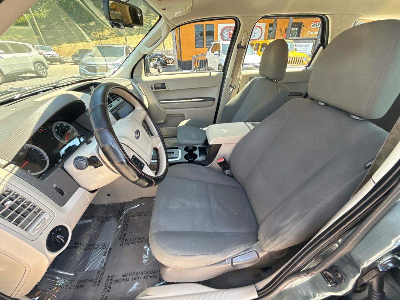 Ford Escape XLS FWD 2010