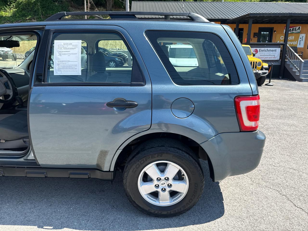 Ford Escape XLS FWD 2010