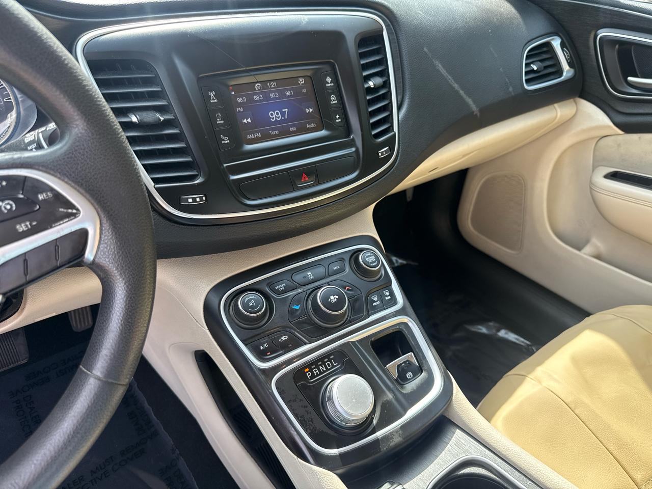 Chrysler 200 Limited 2015