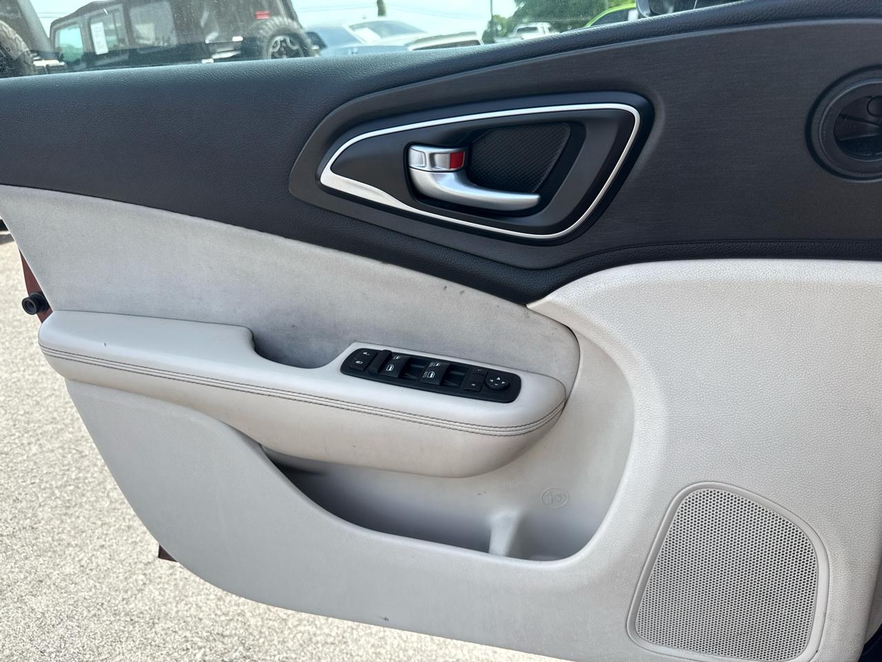 Chrysler 200 Limited 2015