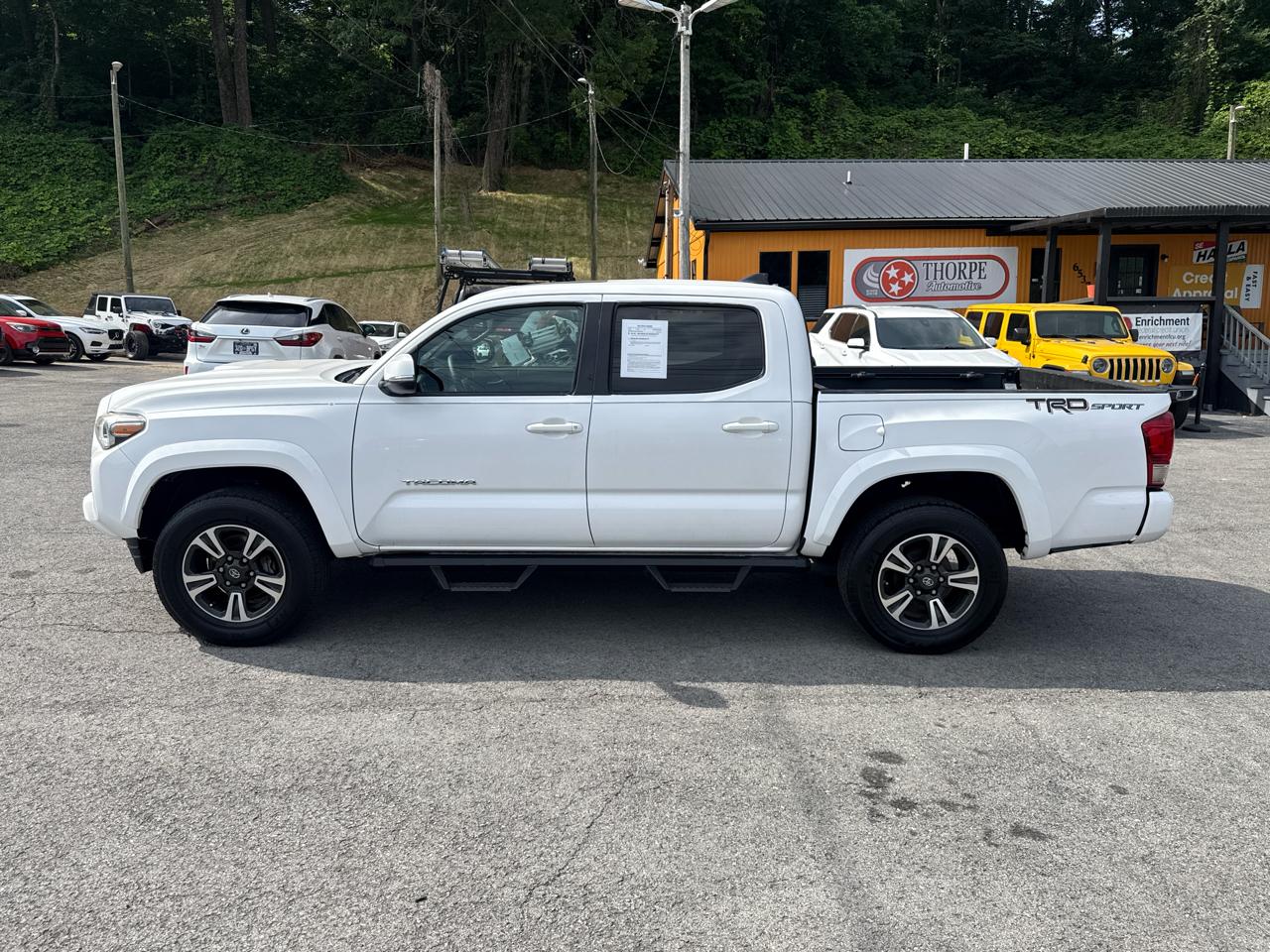 Toyota Tacoma SR5 Double Cab Long Bed V6 6AT 2WD 2017