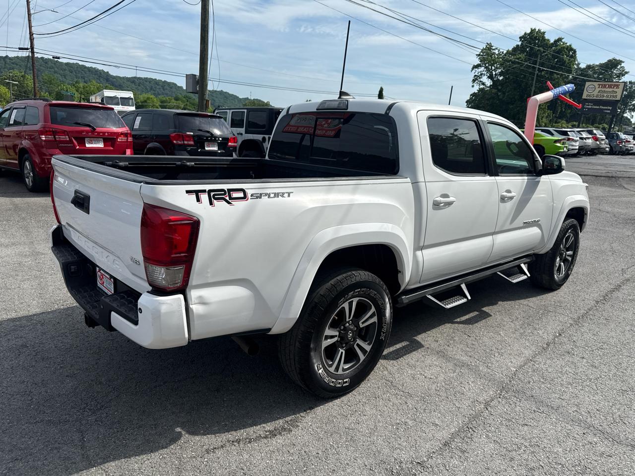 Toyota Tacoma SR5 Double Cab Long Bed V6 6AT 2WD 2017
