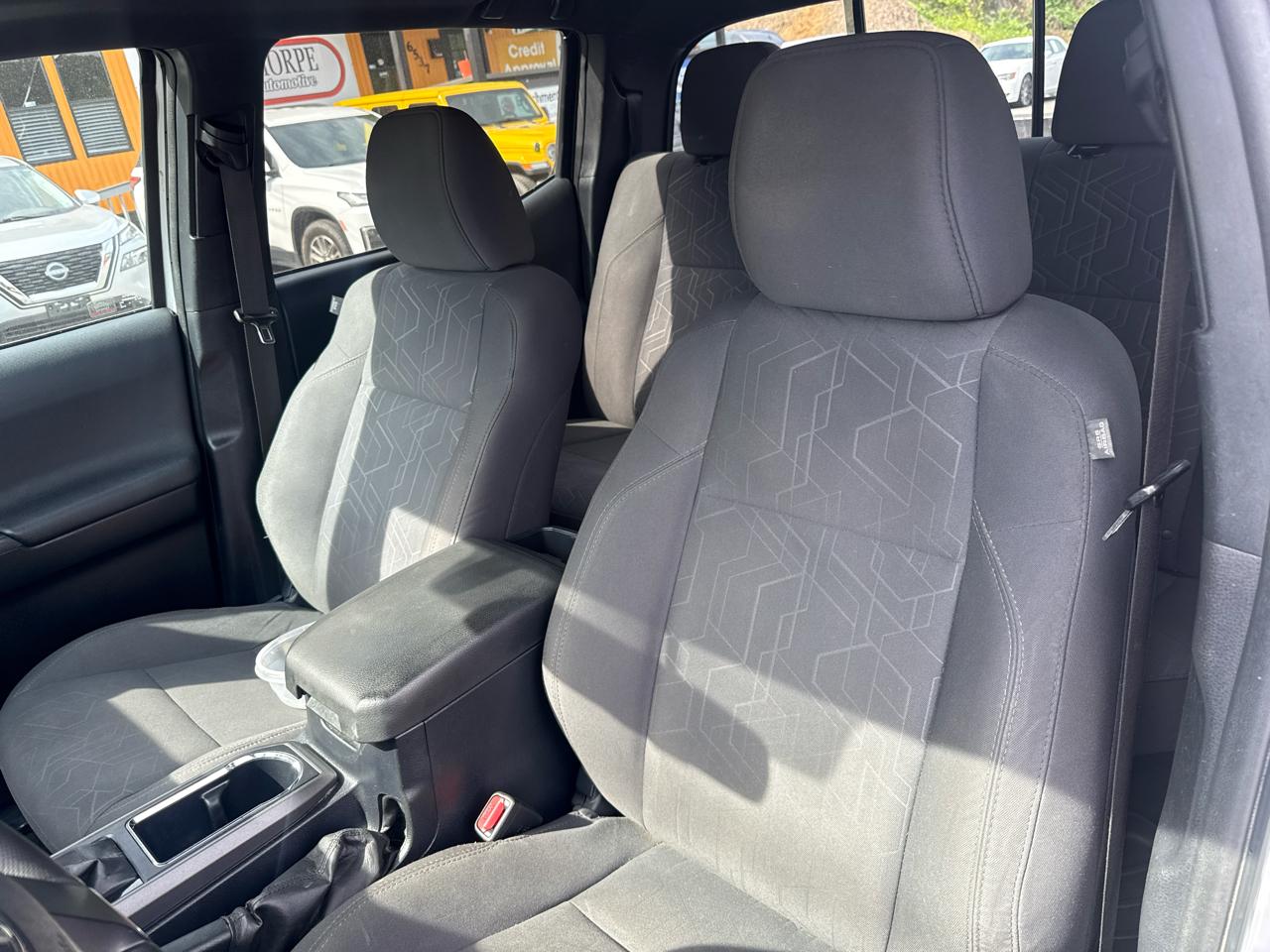 Toyota Tacoma SR5 Double Cab Long Bed V6 6AT 2WD 2017