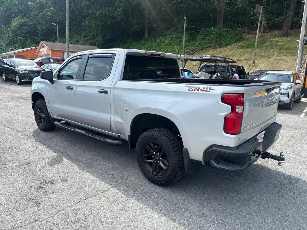 Chevrolet Silverado 1500 Custom Trail Boss Crew Cab Long Box 4WD 2021