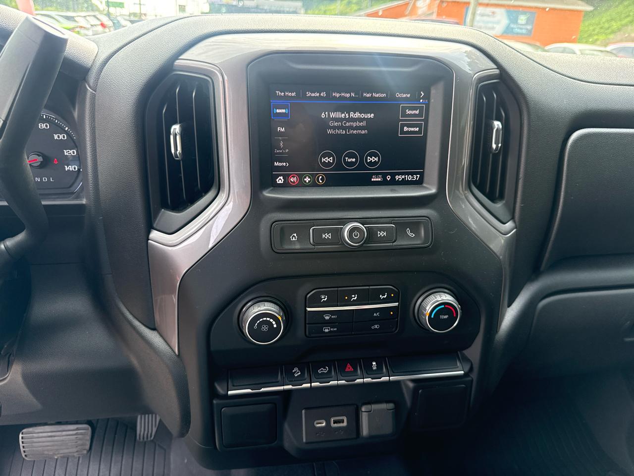 Chevrolet Silverado 1500 Custom Trail Boss Crew Cab Long Box 4WD 2021