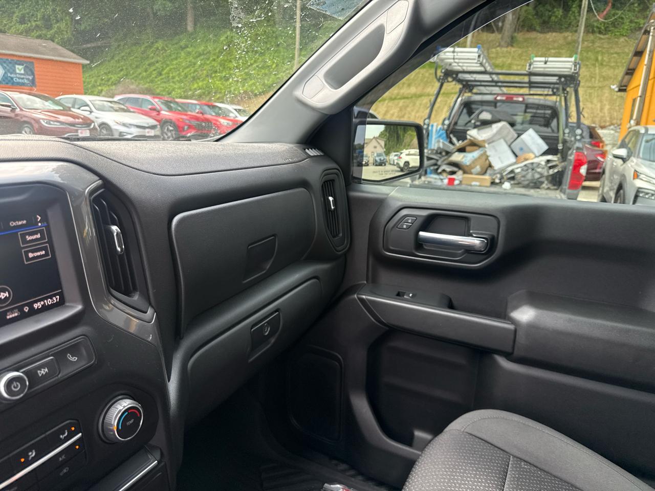 Chevrolet Silverado 1500 Custom Trail Boss Crew Cab Long Box 4WD 2021