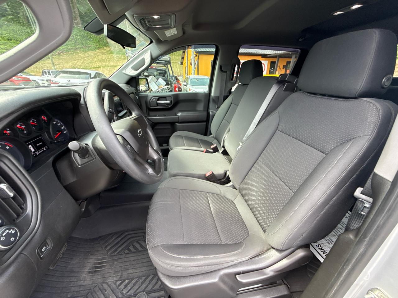 Chevrolet Silverado 1500 Custom Trail Boss Crew Cab Long Box 4WD 2021