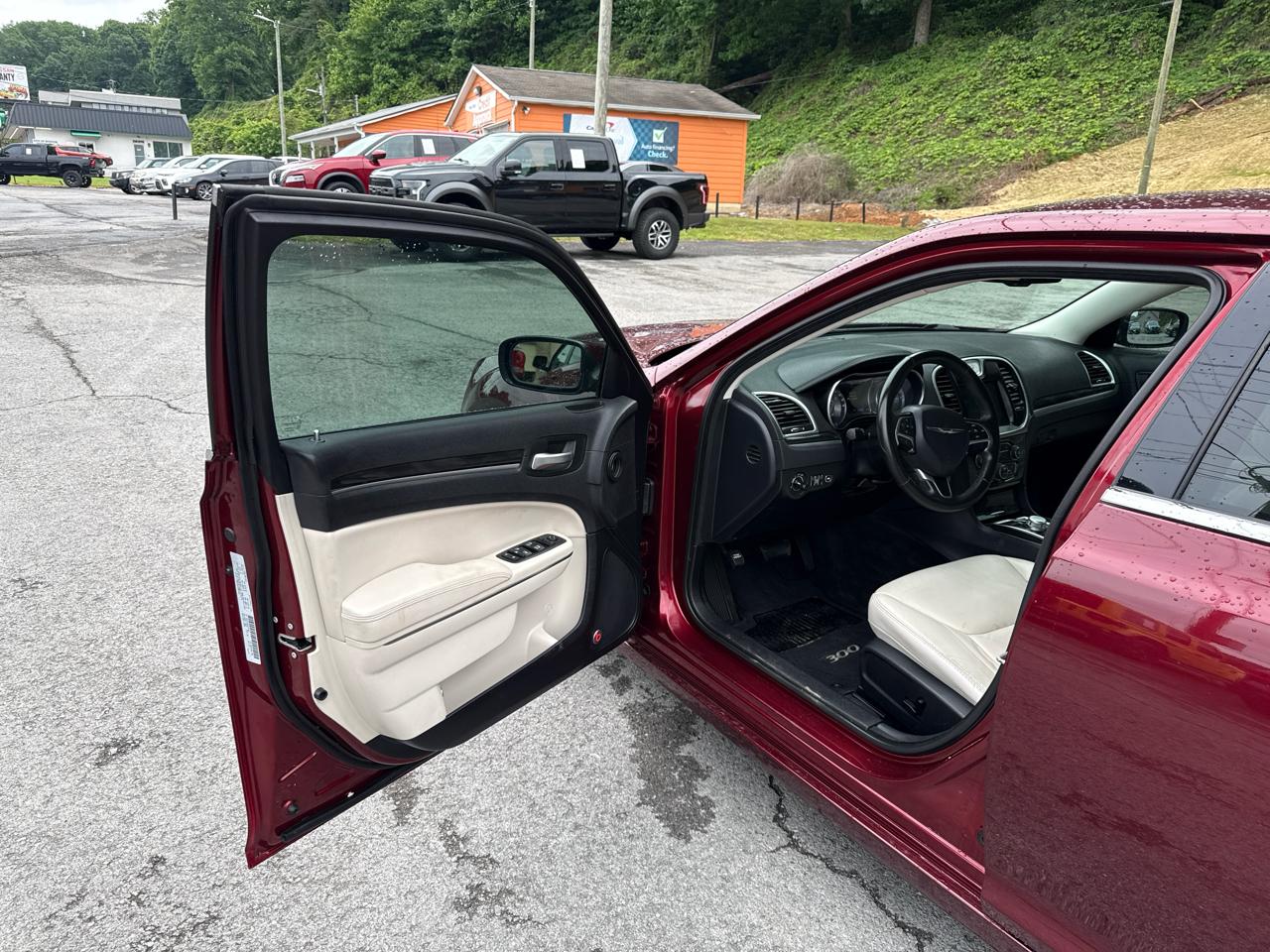 Chrysler 300 Limited RWD 2016