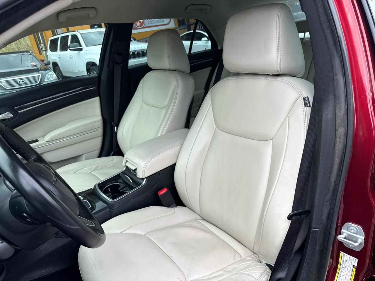 Chrysler 300 Limited RWD 2016