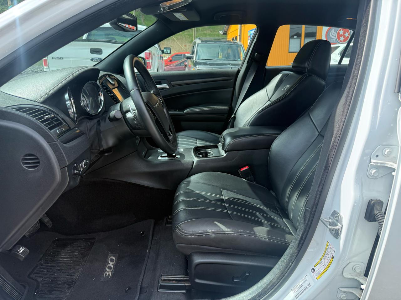 Chrysler 300 S V6 RWD 2014