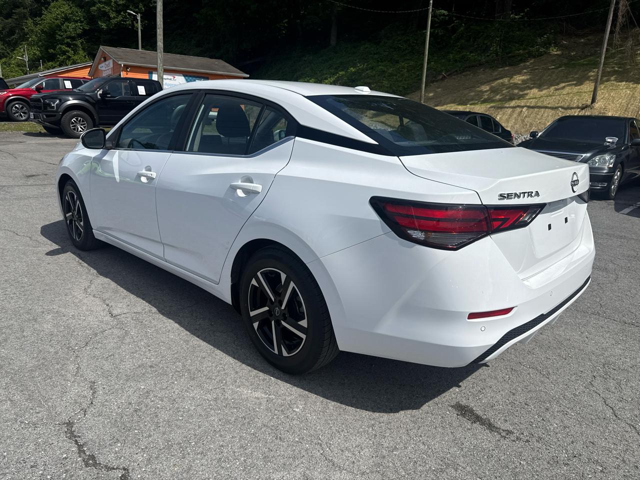 Nissan Sentra SV 2024