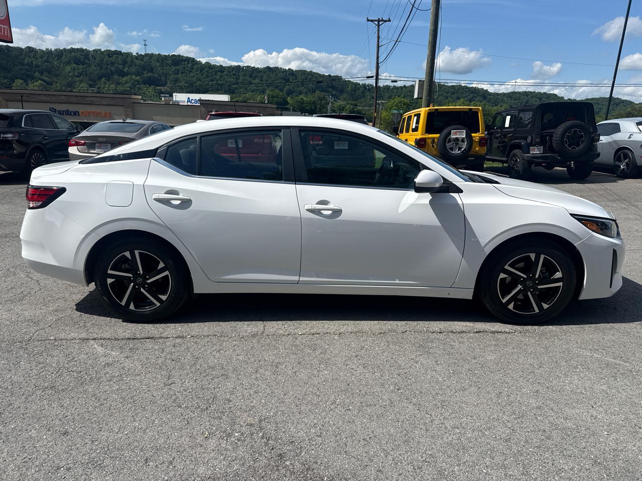 Nissan Sentra SV 2024