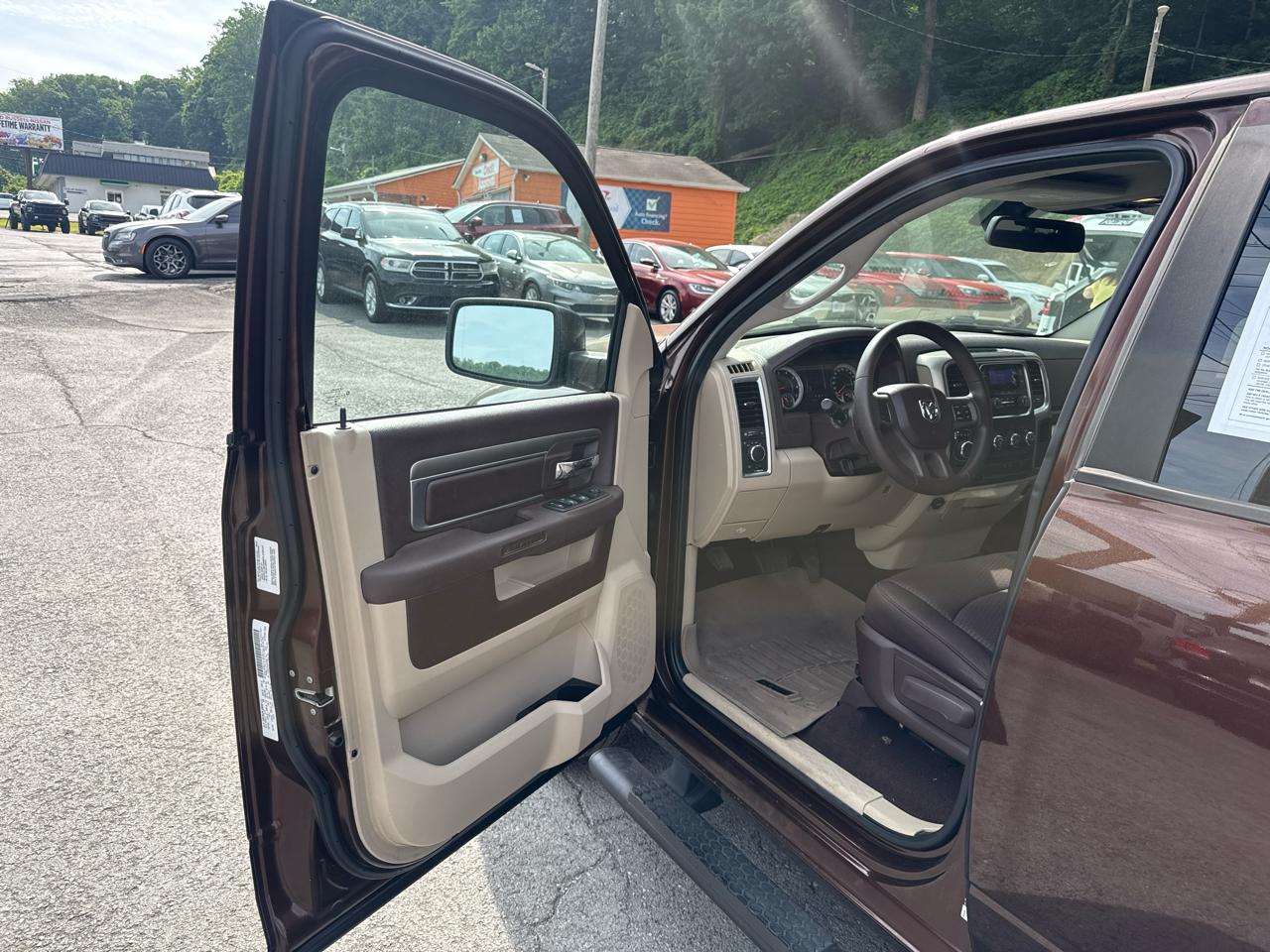 RAM 1500 SLT Quad Cab 2WD 2013