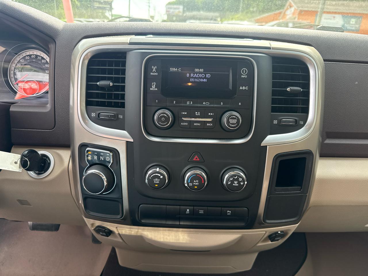 RAM 1500 SLT Quad Cab 2WD 2013