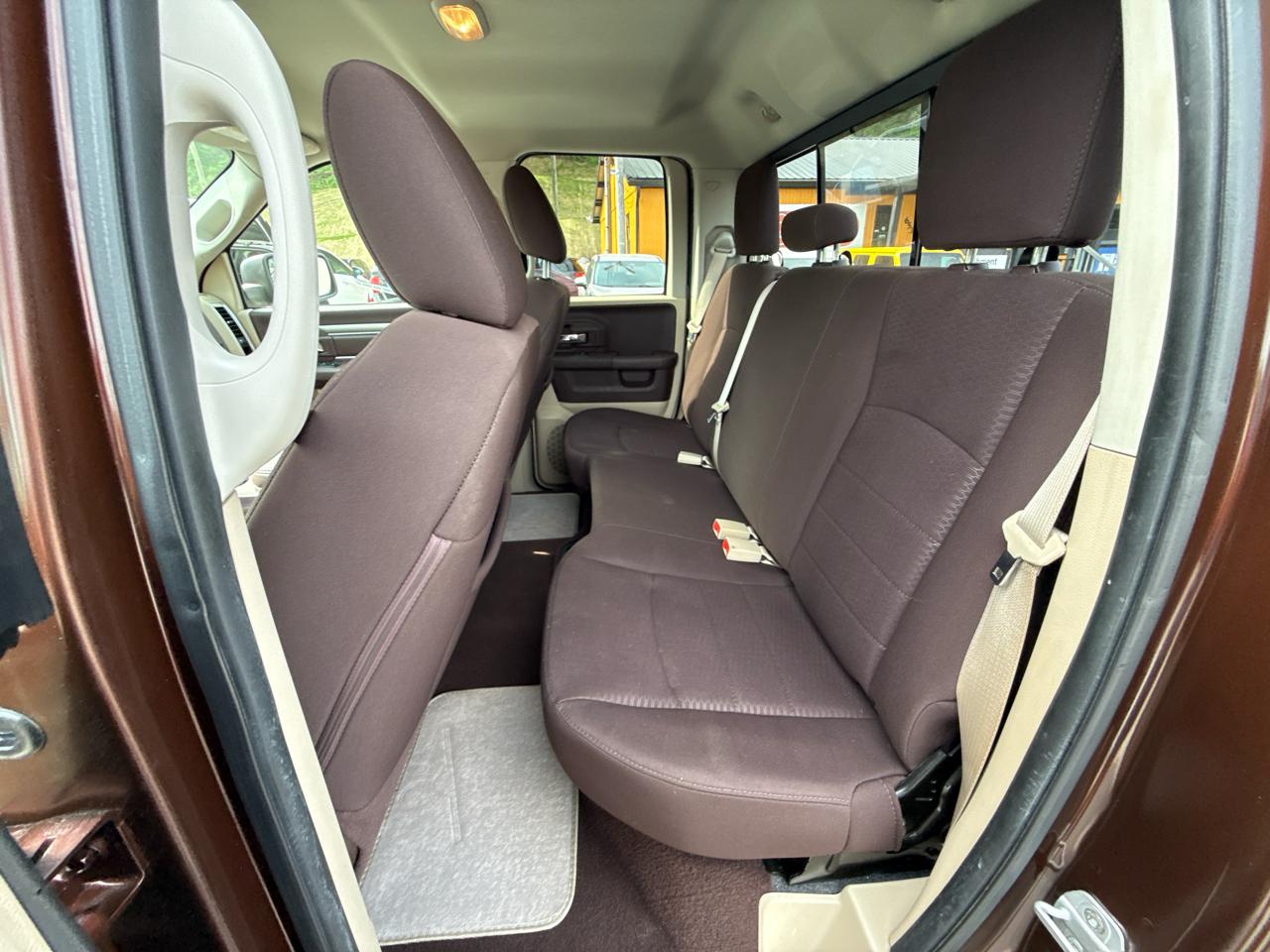 RAM 1500 SLT Quad Cab 2WD 2013