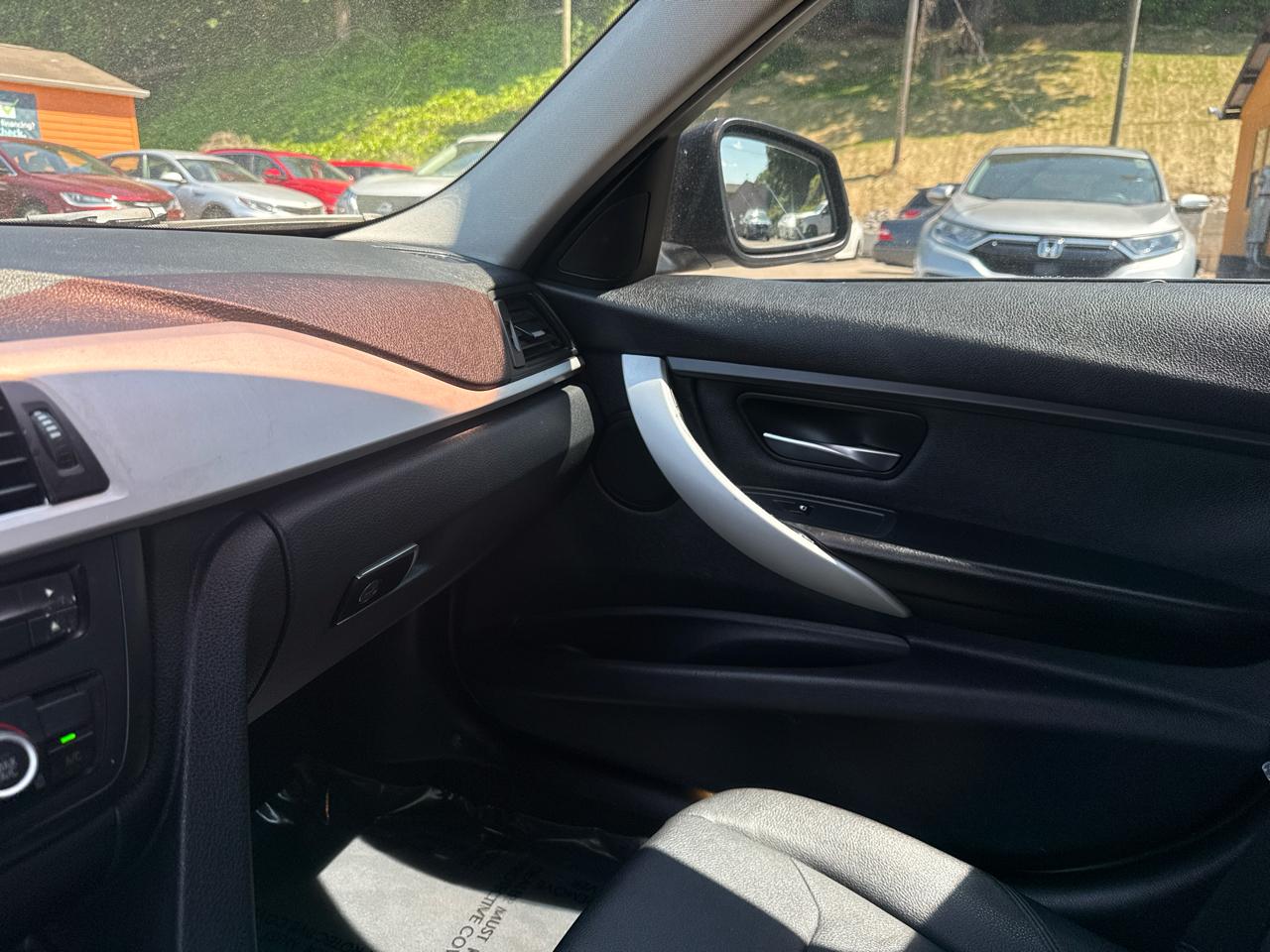 BMW 3-Series 328i Sedan 2013