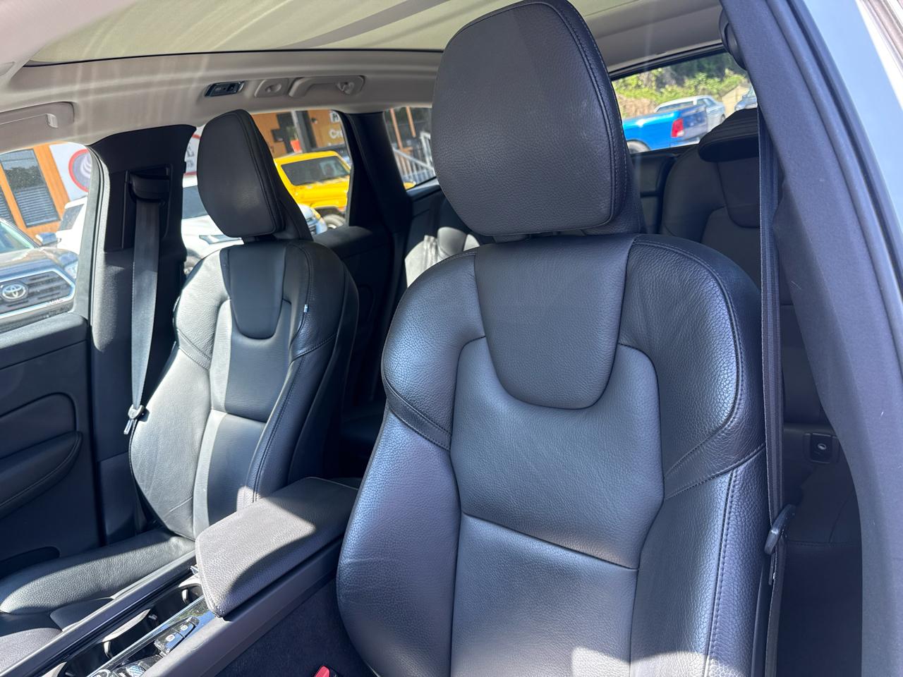 Volvo XC60 T6 Momentum AWD 2021