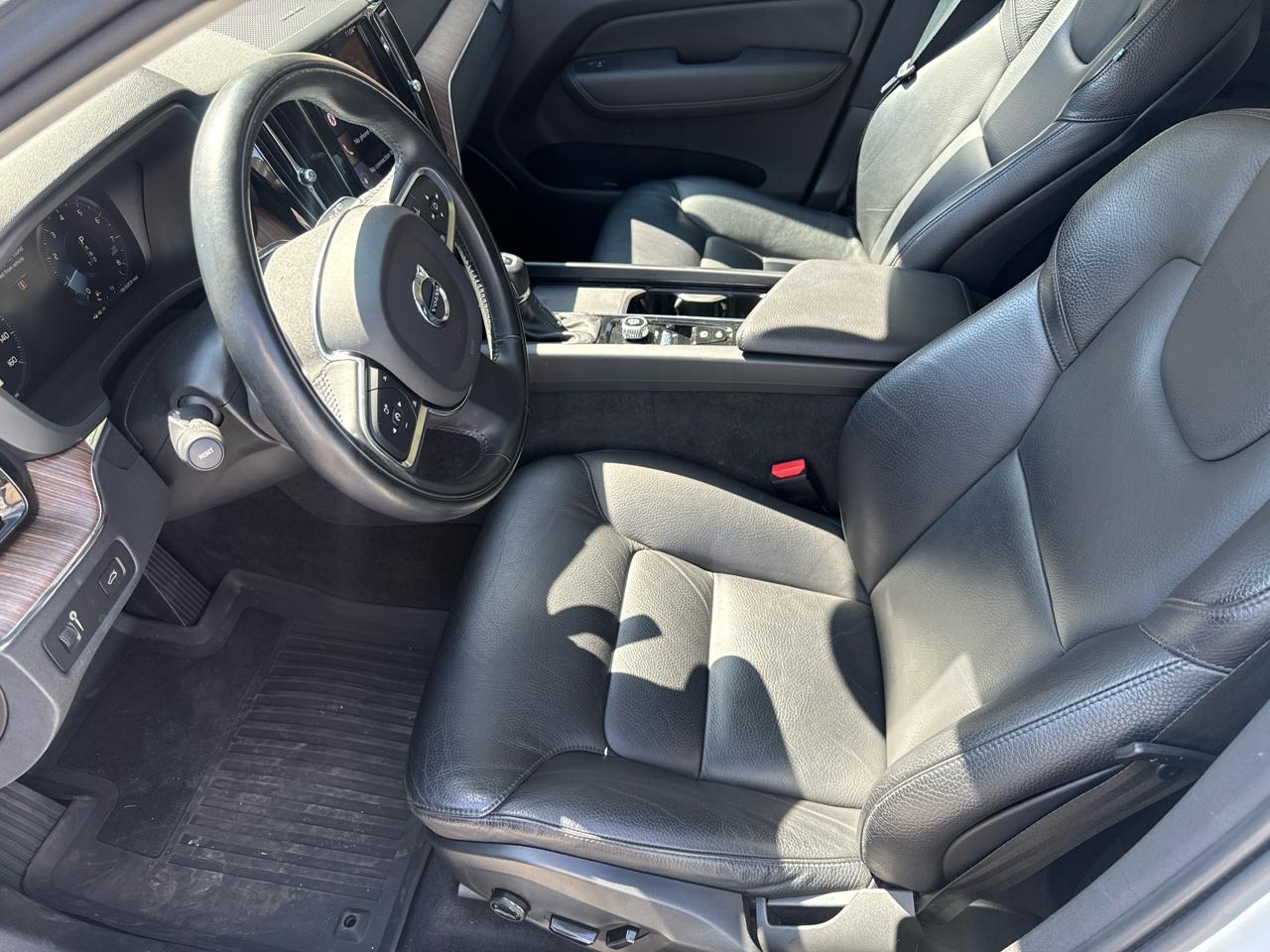 Volvo XC60 T6 Momentum AWD 2021
