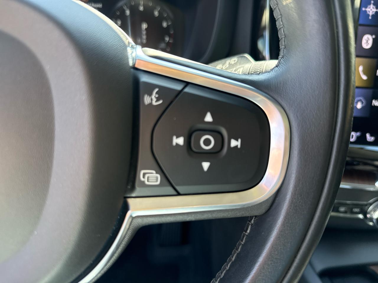 Volvo XC60 T6 Momentum AWD 2021