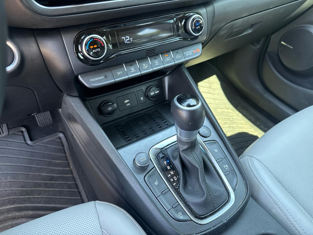 Hyundai Kona Limited AWD 2023