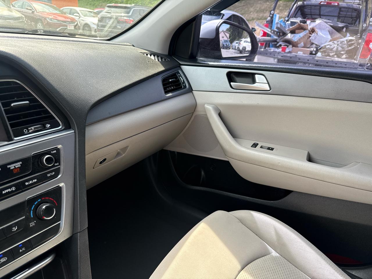 Hyundai Sonata SE 2017